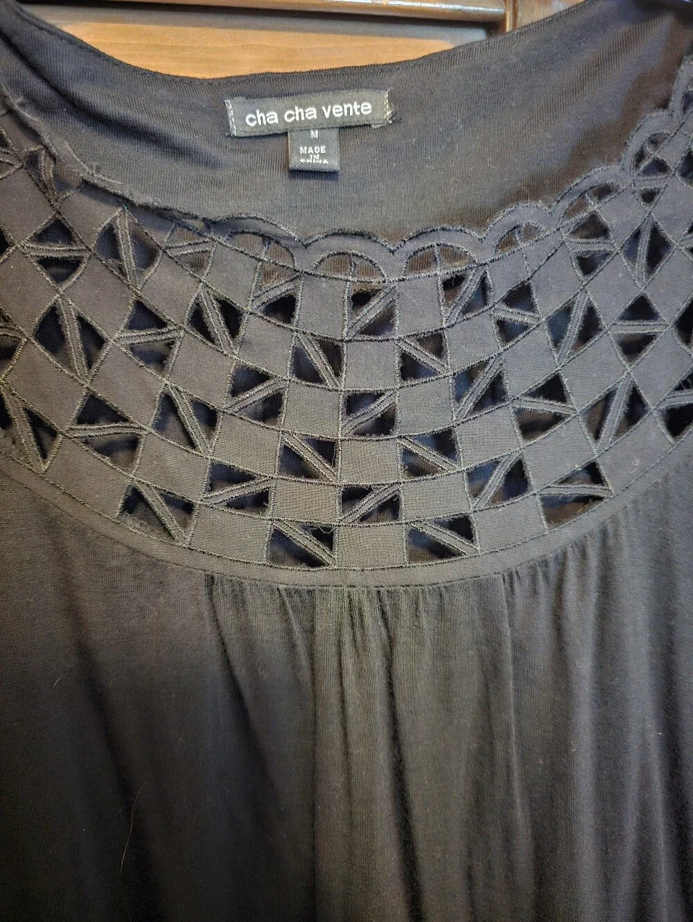 Cha Cha Vente Black Lattice Cut-Out Top — Size Medium